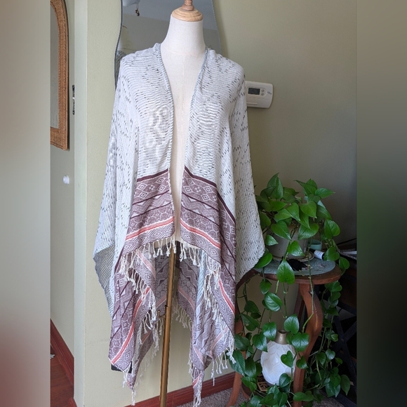 NWT D&R 100% Cotton Boho Fringe Wrap Scarf White Aztec Geometric Oversized - Picture 3 of 12